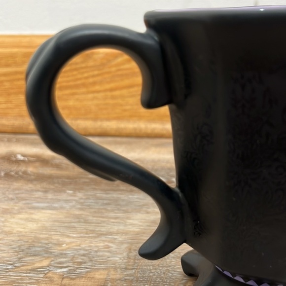 Snow White Claw Footed Black Mug Designer Collection Evil Queen Villains Disney - Picture 6 of 15